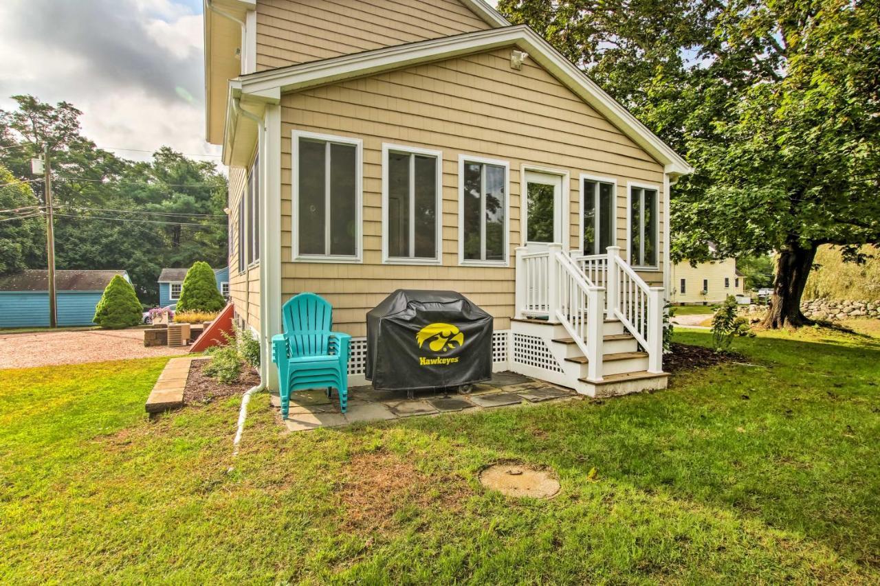 Charming Home With Yard Steps To Pawcatuck River! Esterno foto